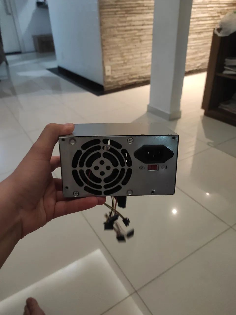 Fonte genérica de 230w boa! - Foto 2