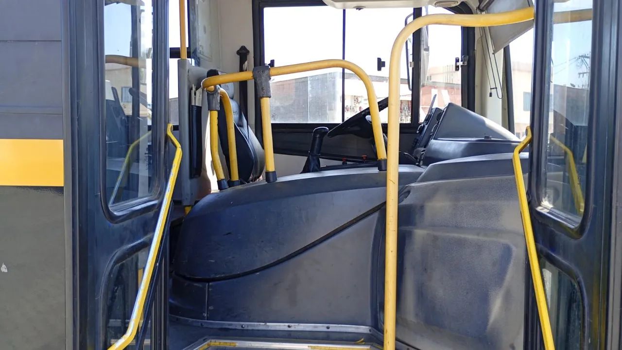 Ônibus Urbano 2015 Ar condicionado  - Foto 9
