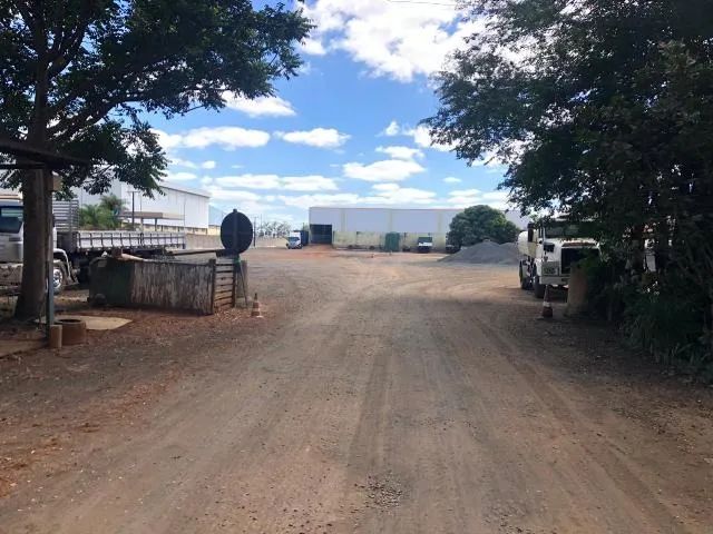 Comercial Barracão em Uberlândia