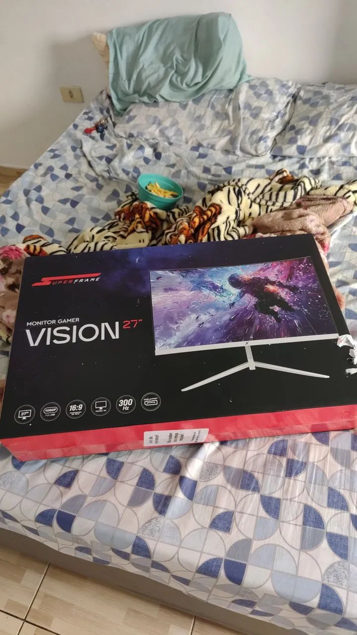 Monitor 27 polegadas com 300hz curvo na caixa - Foto 3