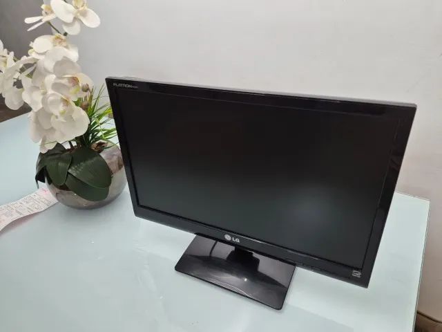 Monitor LG Flatron E2041 LED 20" - Excelente Estado - Foto 2