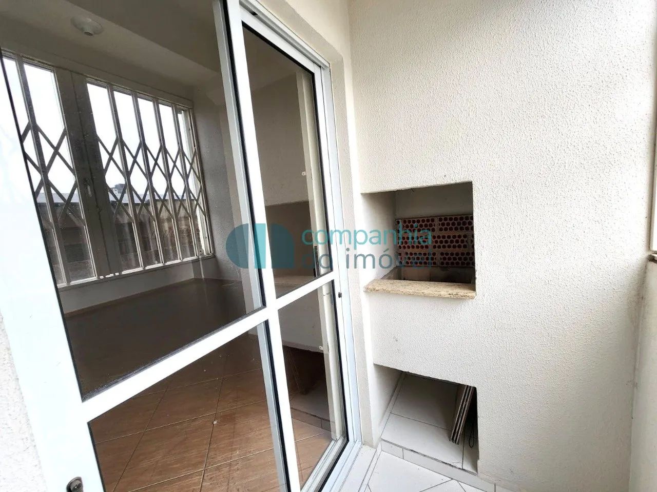 APARTAMENTO TERREO COM SACADA BACACHERI - Foto 5