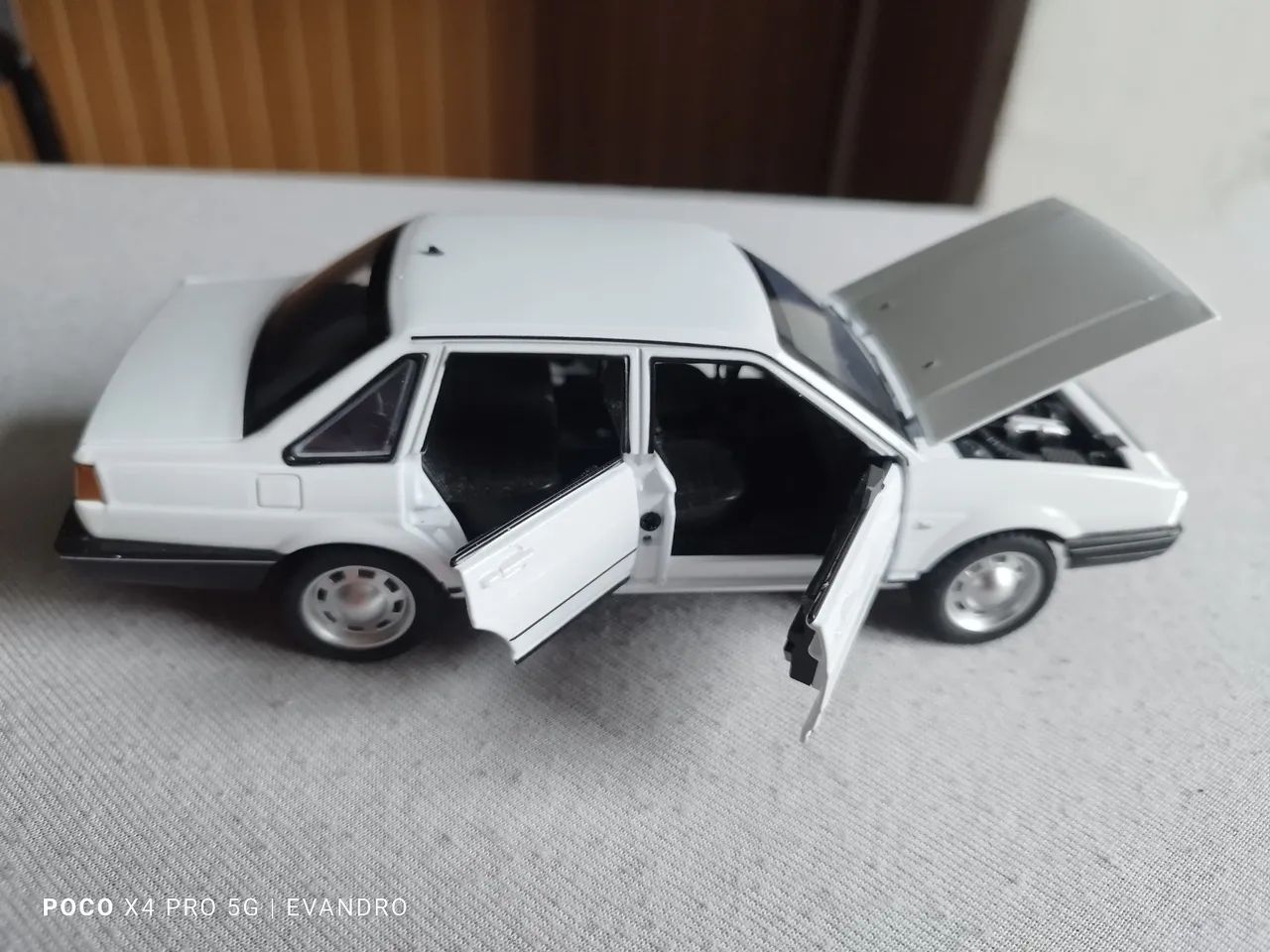 Miniatura Santana 1/24 - Foto 3