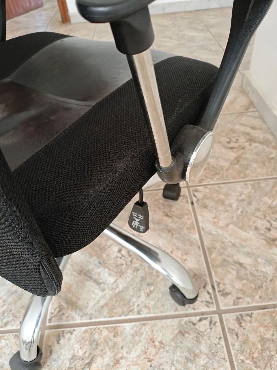 Cadeira de escritório - Foto 5
