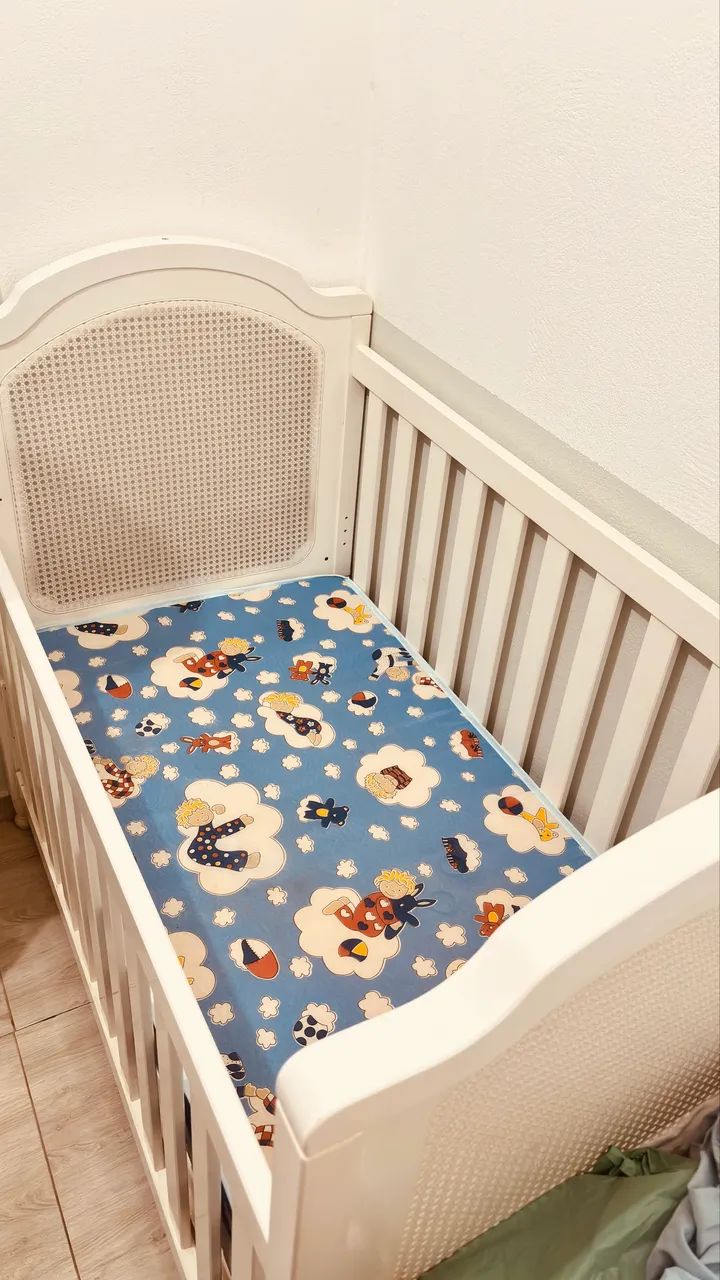 Berço Quater vira caminha + Colchão