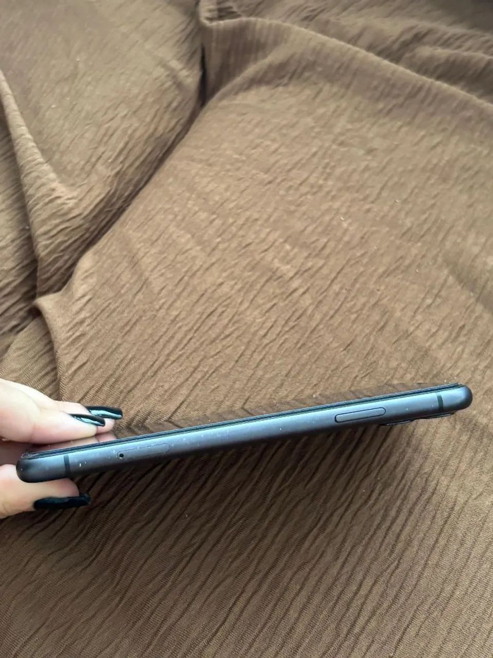 Iphone 11 128 gigas 73% de bateria  - Foto 2