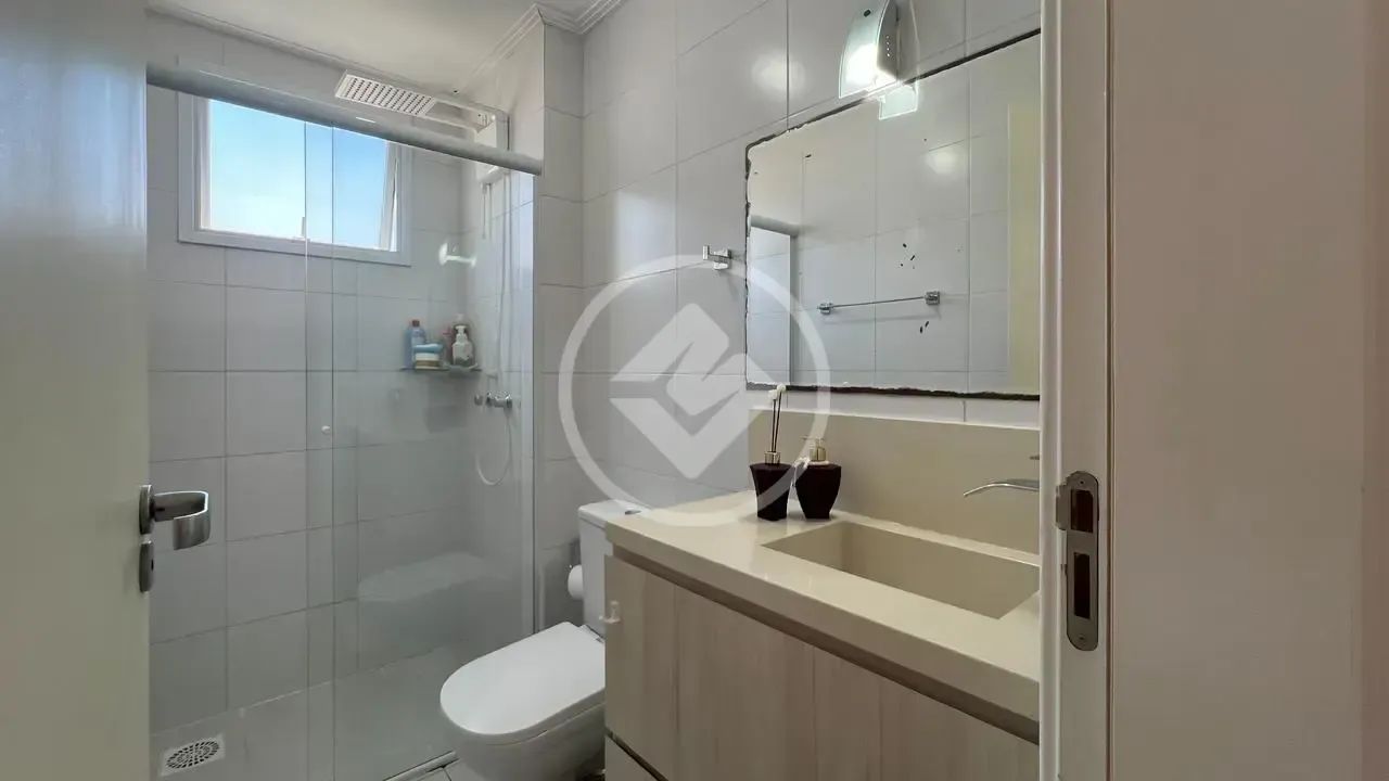 Apartamento com Vista Mar em Coqueiros  2 Quartos, Mobiliado e Pronto para Morar! codigo:  - Foto 4