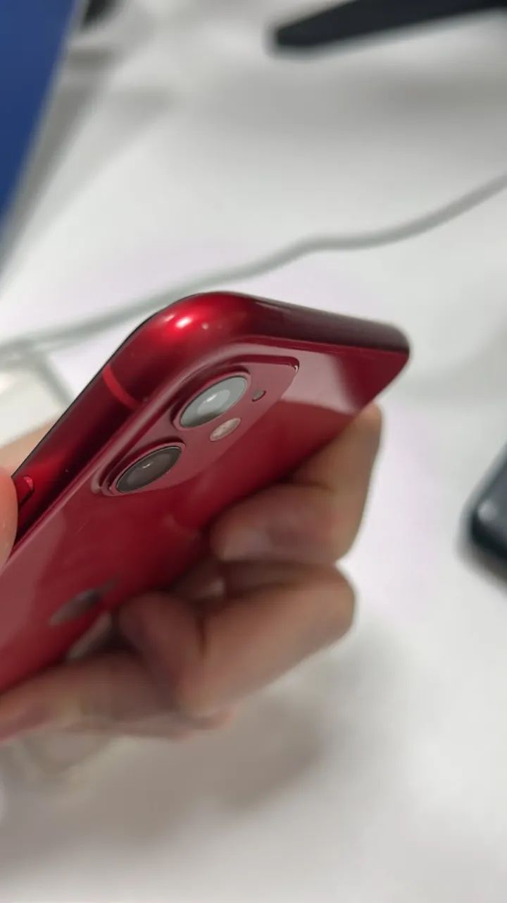 IPHONE 11 RED 128 GB  - Foto 3