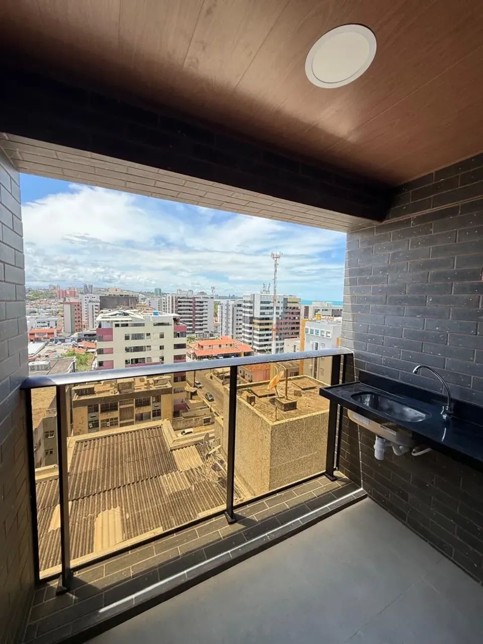 Edf Noah Quarto e Sala | 43,95m² | 1ª Quadra da Praia | Jatiúca - Maceió - AL