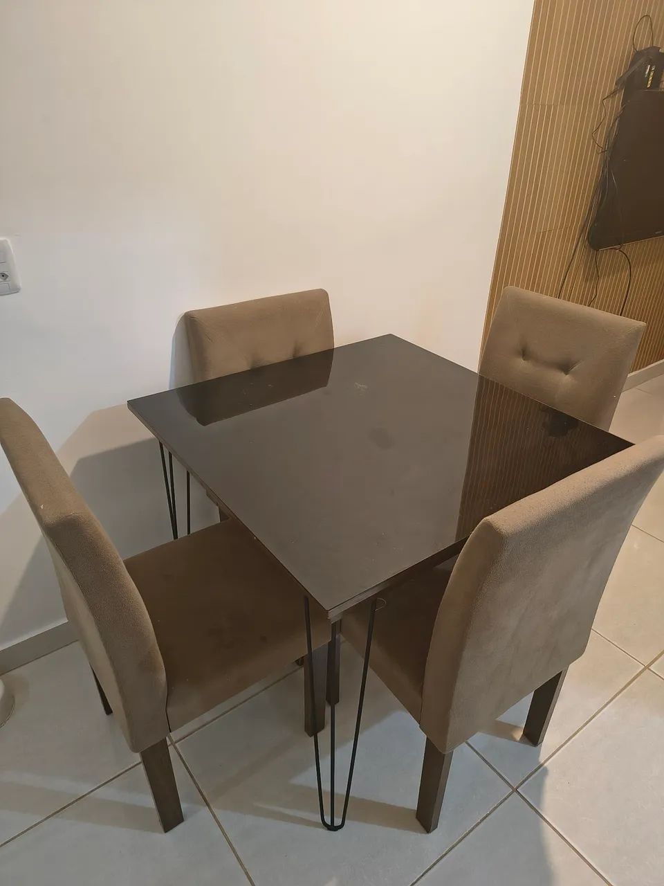 Mesa de vidro 4 cadeiras - Foto 5