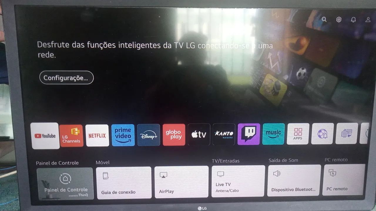 Vendo uma tv LG 32 polegadas smart tudo funcionando