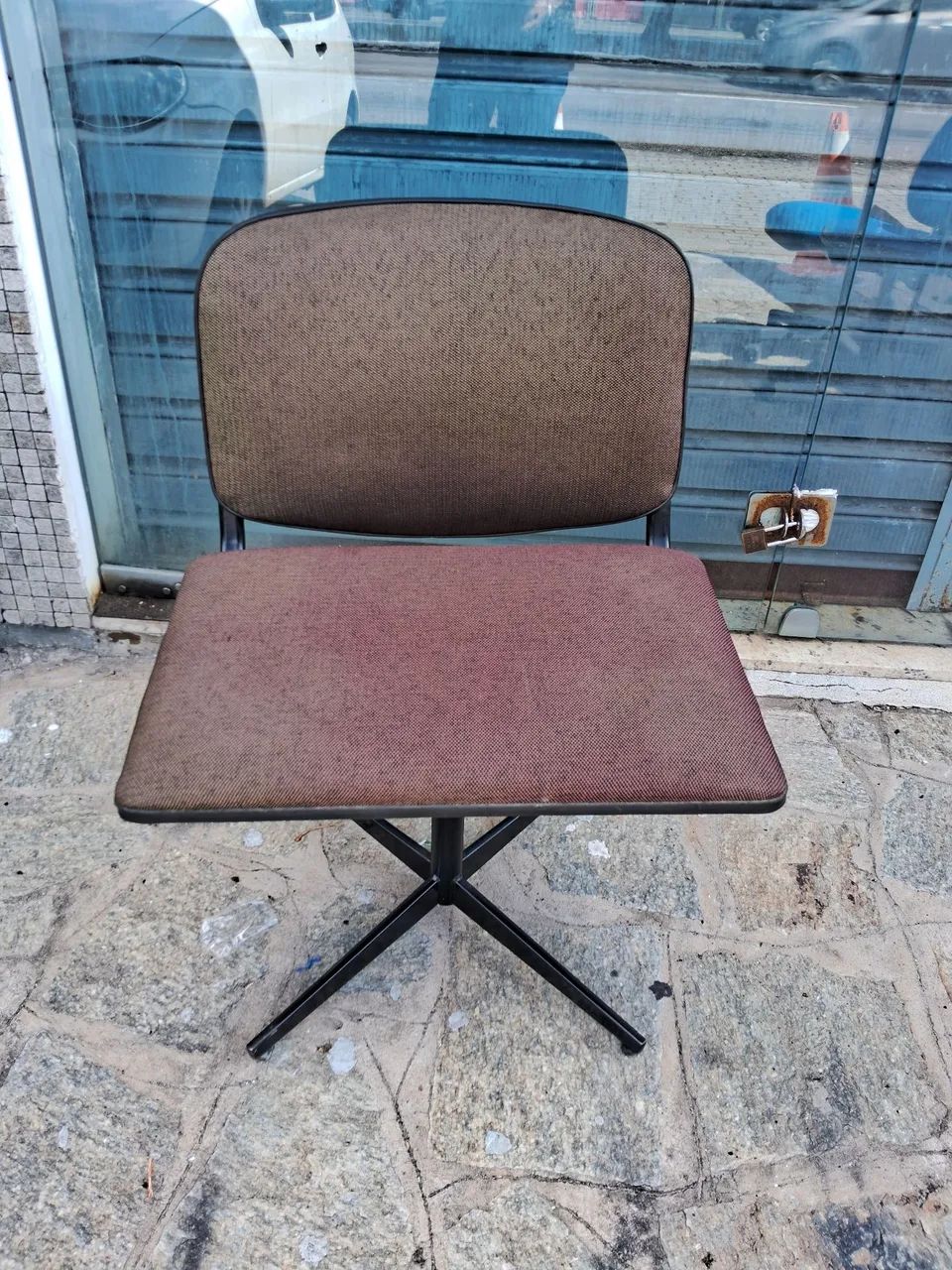 Cadeira giratória sem rodinhas - Foto 5