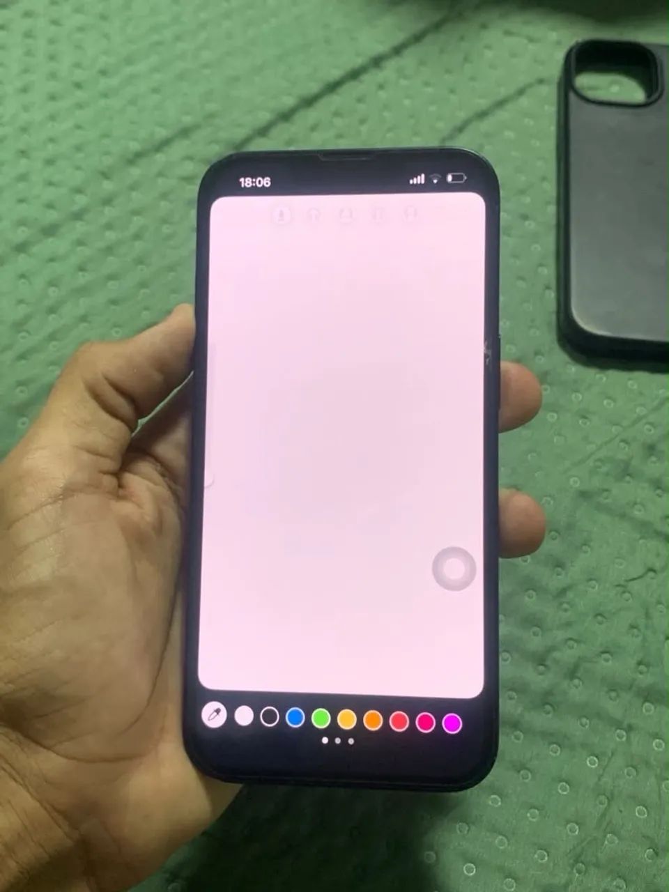 iPhone 13, 128gb e 85% bateria original e todo original - Foto 4