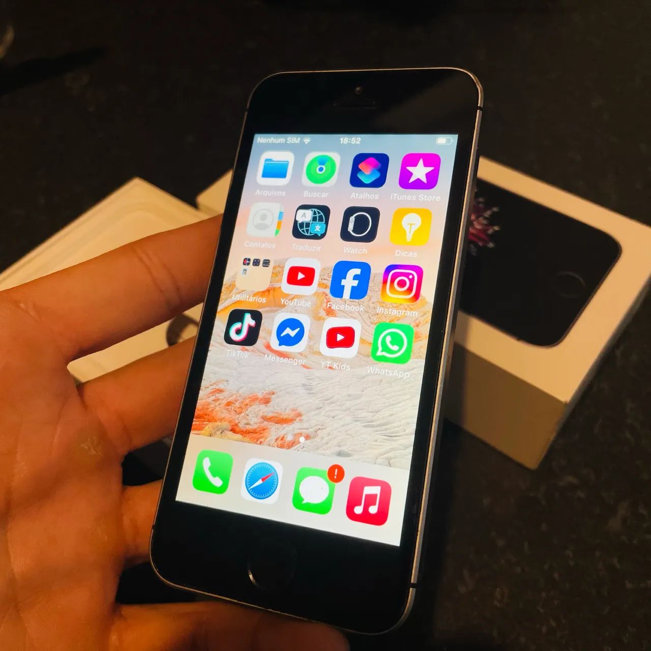 Iphone SE Novinho - Excelente estado - Foto 3
