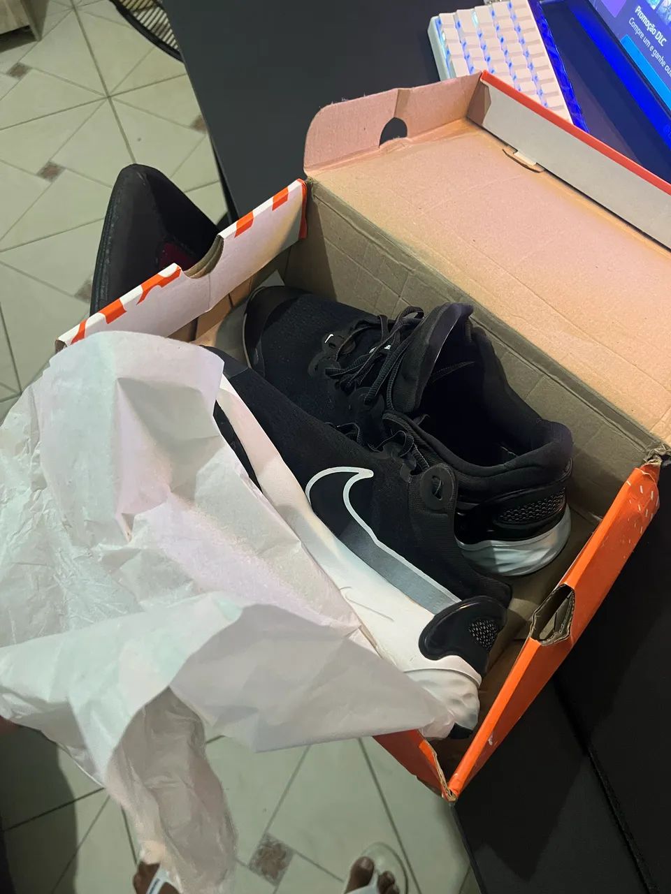 TÊNIS NIKE RENEW NOVO  - Foto 4