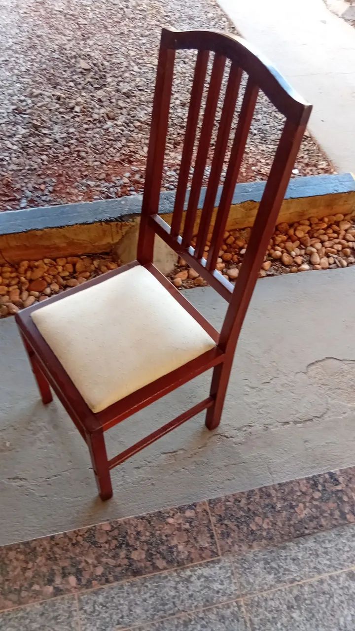 Vendo estas duas cadeiras. Muito conservada.  - Foto 3