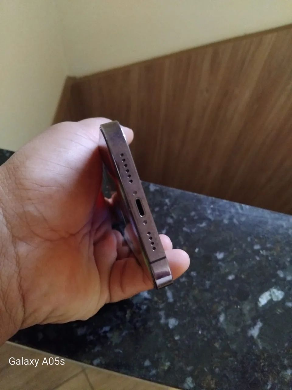 Vendo um iPhone 14 Pro Max 128 g roxo - Foto 2