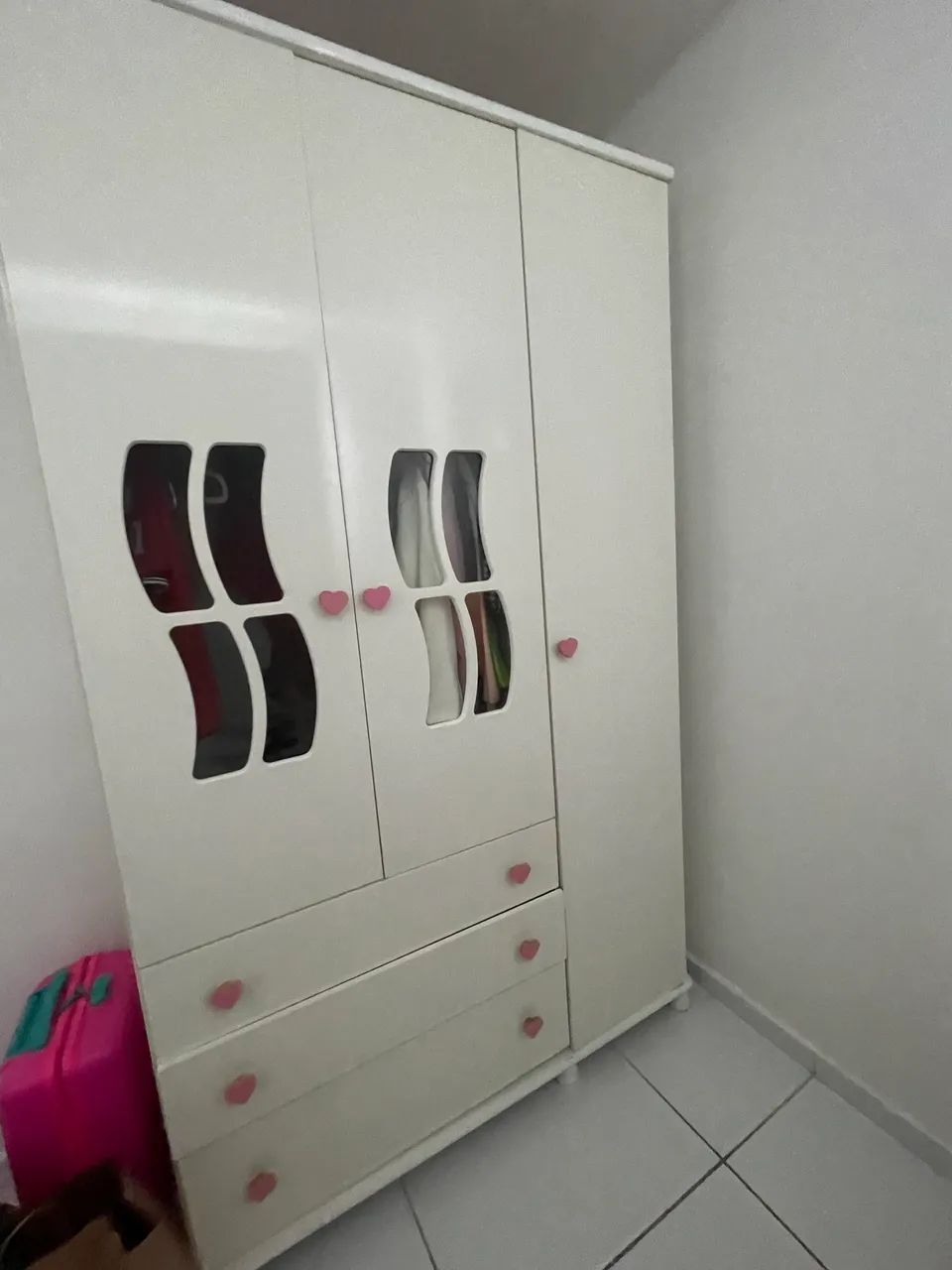 Guarda roupa infantil - 100% MDF - usado 