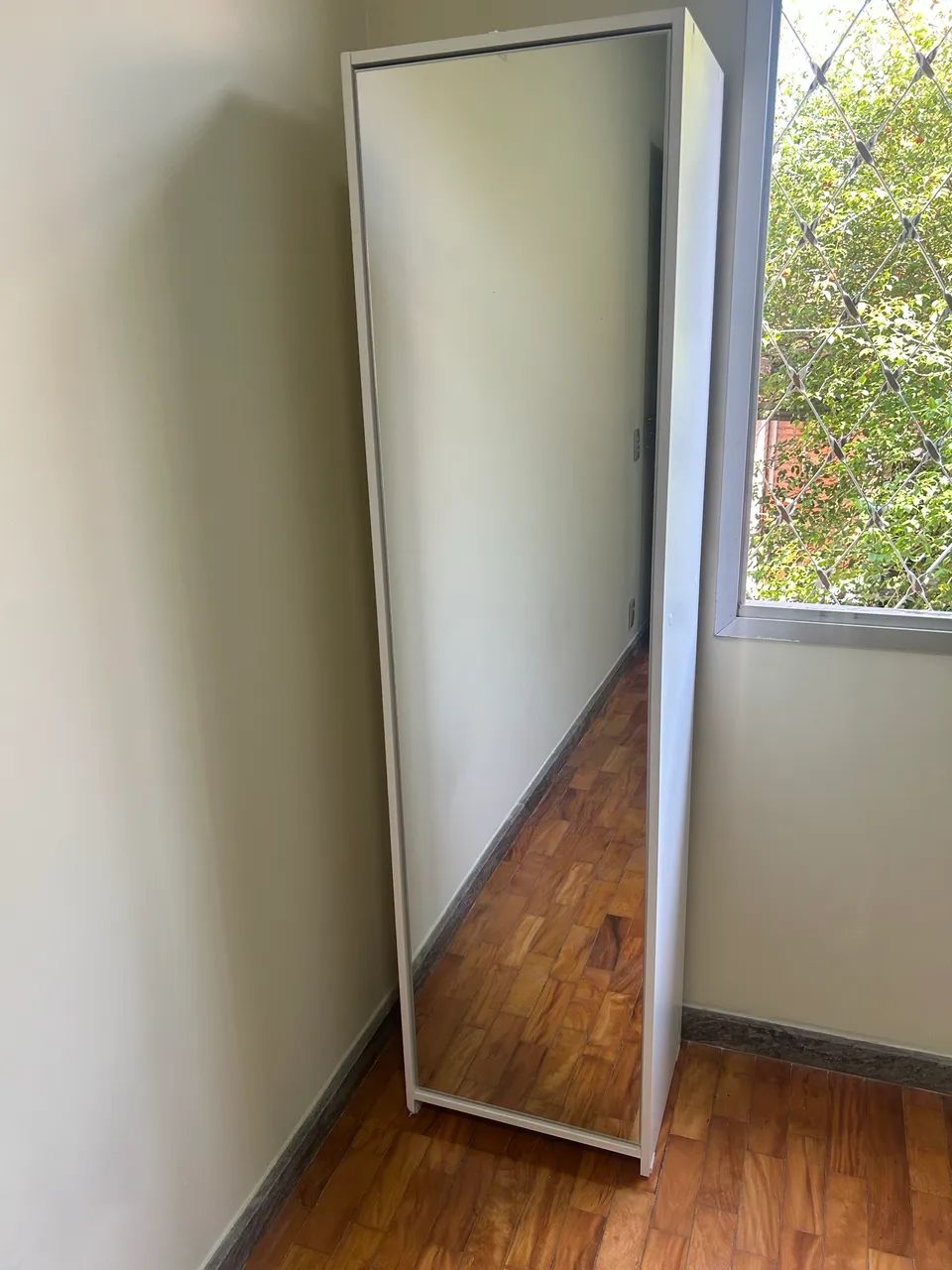 Sapateira com espelho Tok Stok - Foto 2