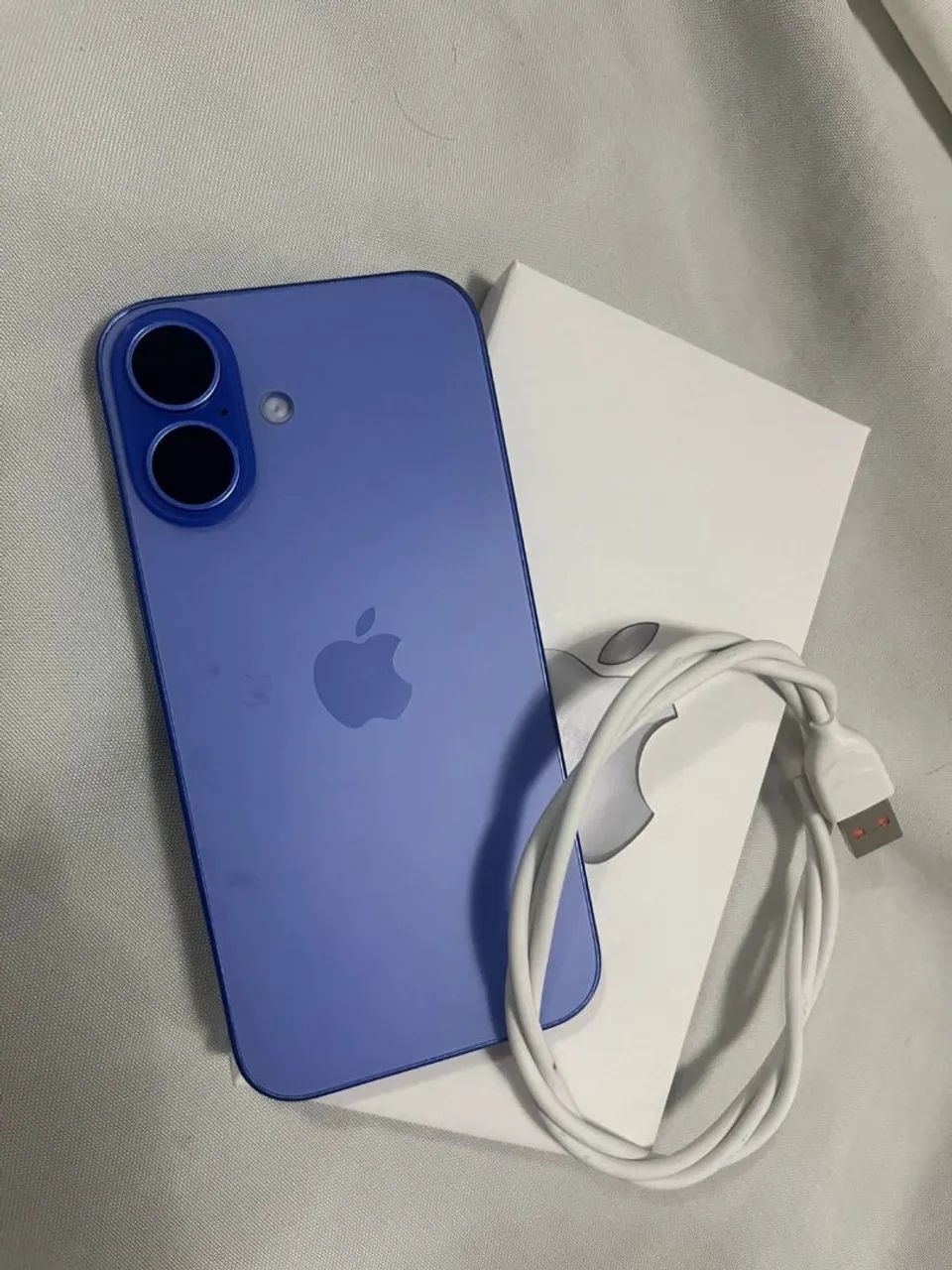 iPhone 16  - Foto 2