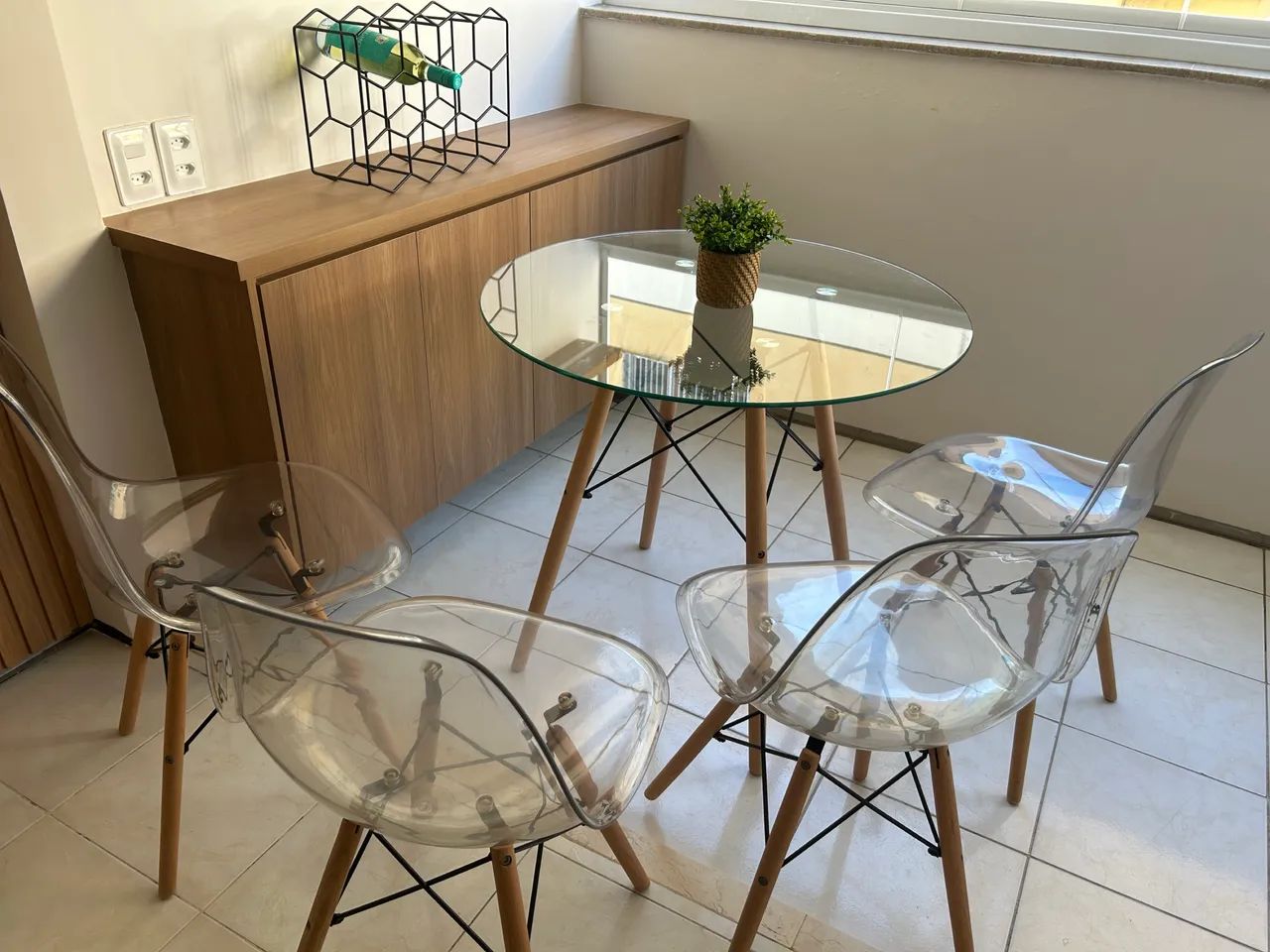 Mesa e 04 cadeiras para varanda ou cozinha - Foto 4
