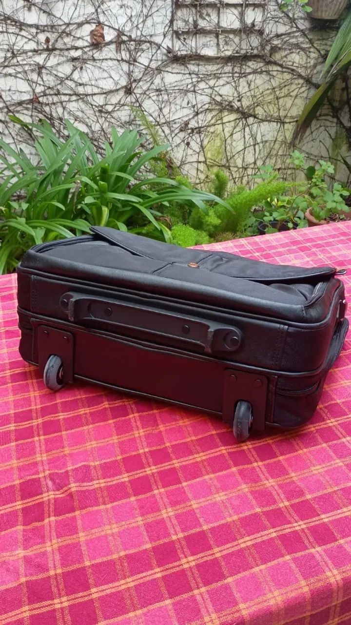 Maleta Pasta Executiva de Bordo - Targus - Foto 4