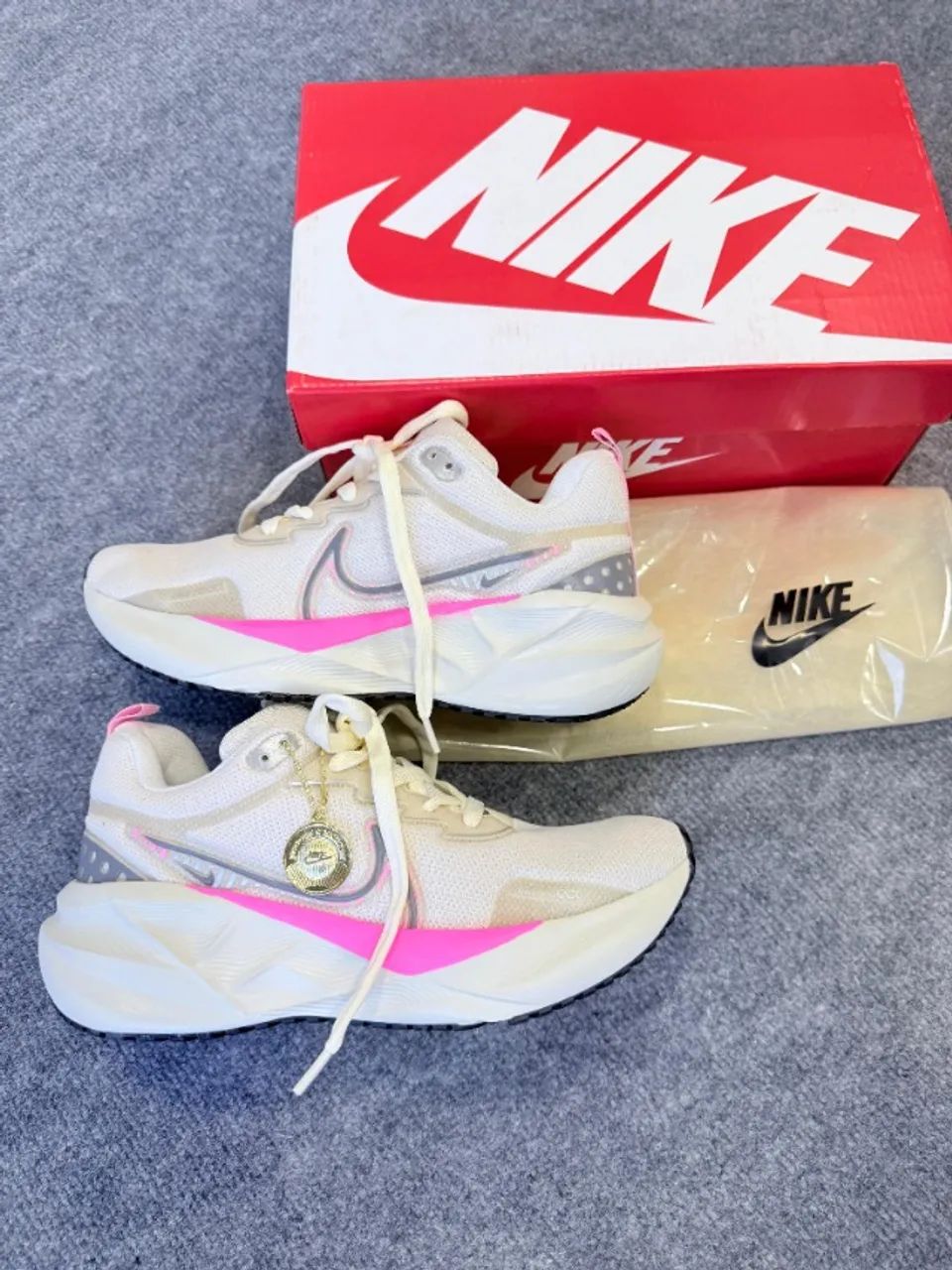 Nike Zoom React Linha luxo Off rosa - Foto 3