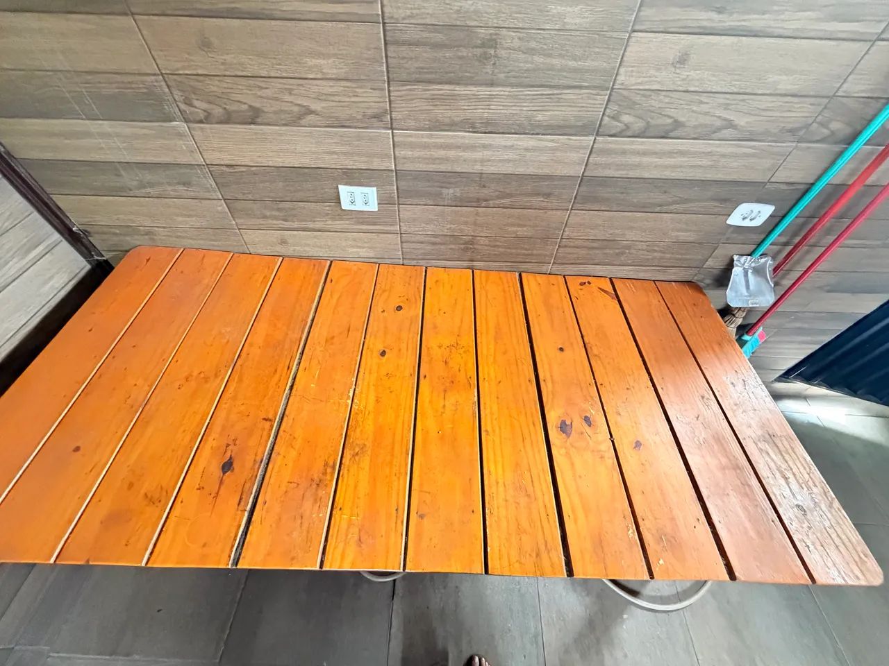 Mesa de madeira de 10 lugares + 6 cadeiras - USADA - Foto 5