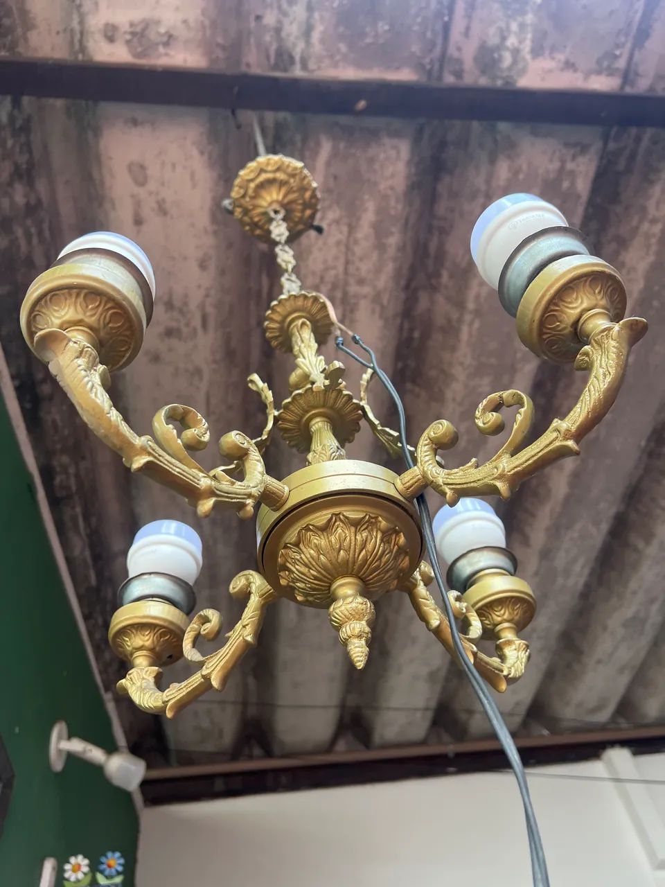 Lustre Antigo Dourado Metal   - Foto 5