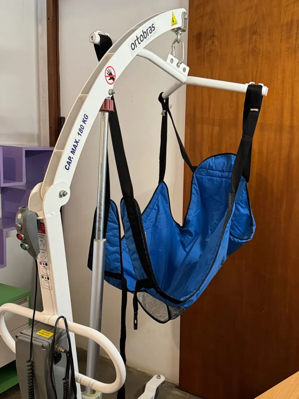 GUINCHO ELÉTRICO ORTOBRAS PARA TRANSFERÊNCIA DE PACIENTES - ATÉ 180  - Foto 5