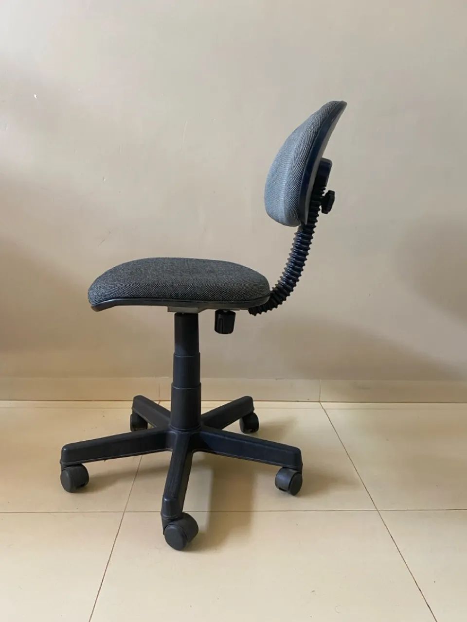 Cadeira Escritório - Foto 4