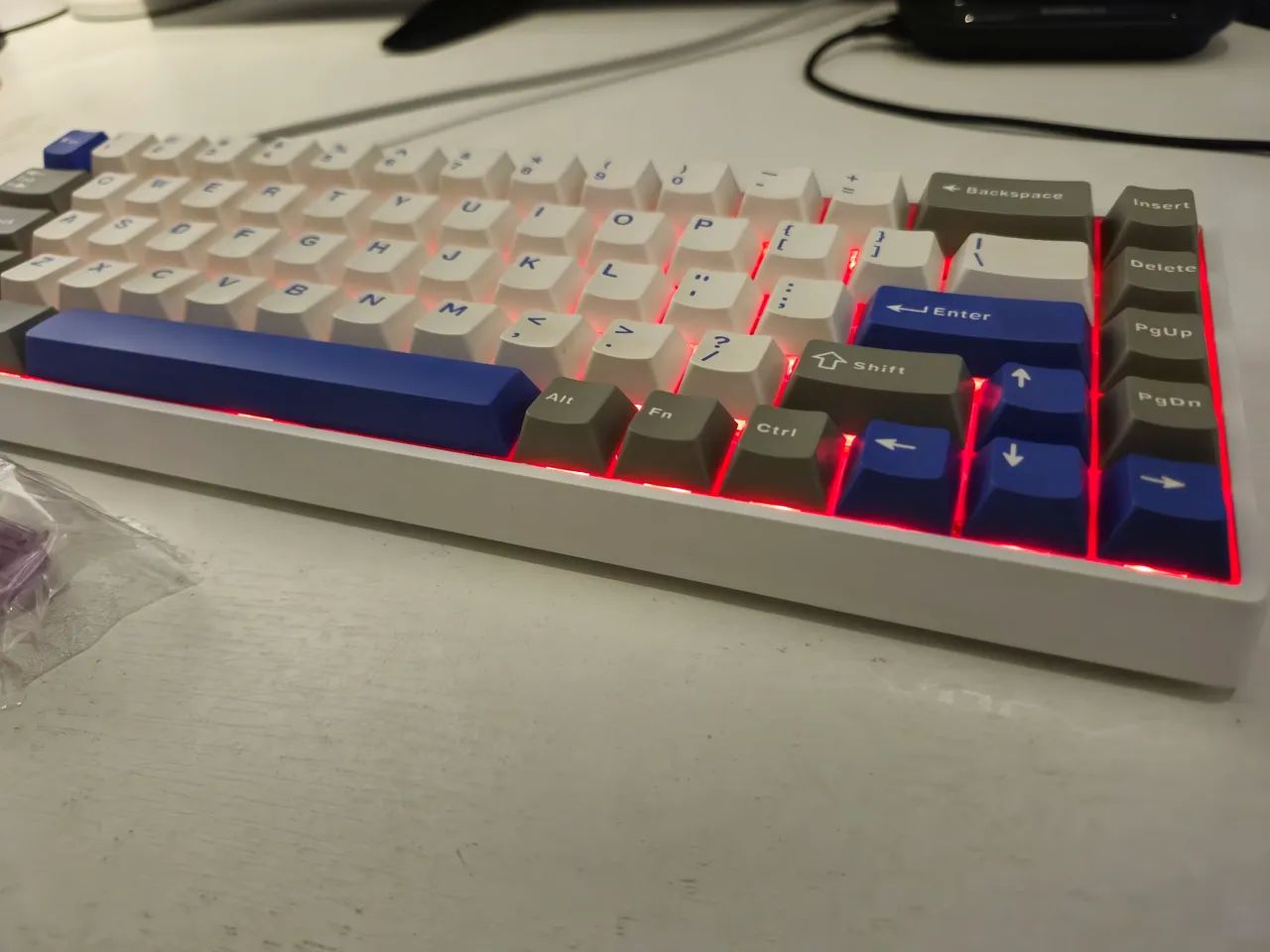 Teclado Magnético Aula Win68 HE Max