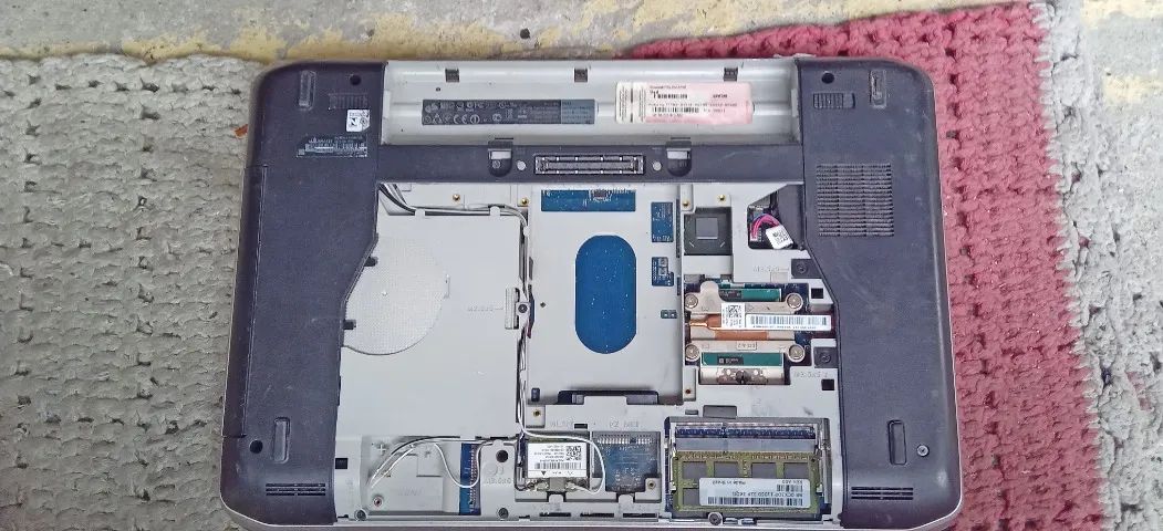 Notebook Dell 5430 Core i3 2gb para peças - Foto 3