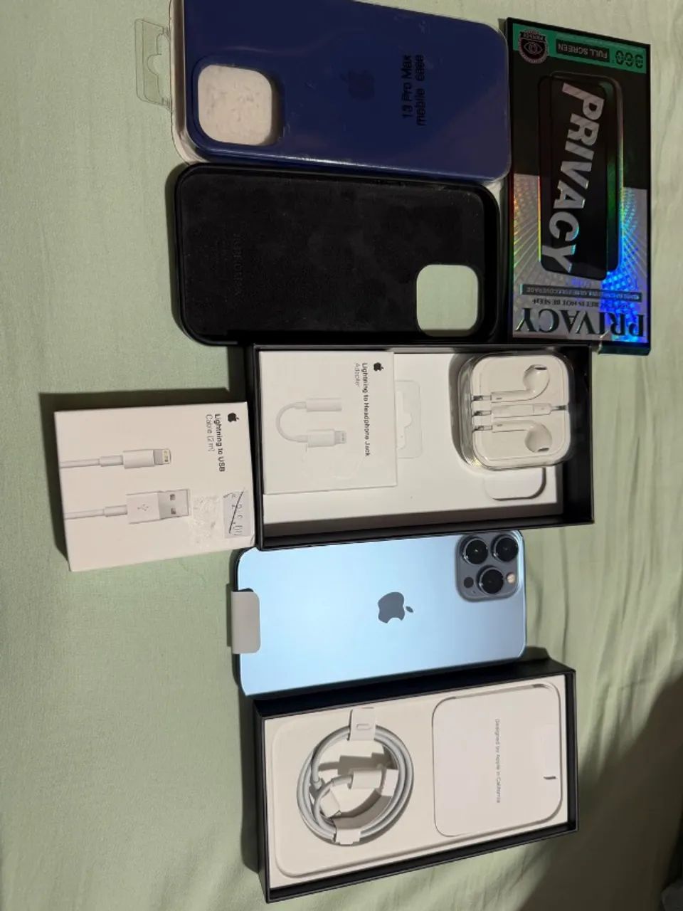 Iphone 13 pro max 1 TB, bateria 100% trocada na apple - Exelente