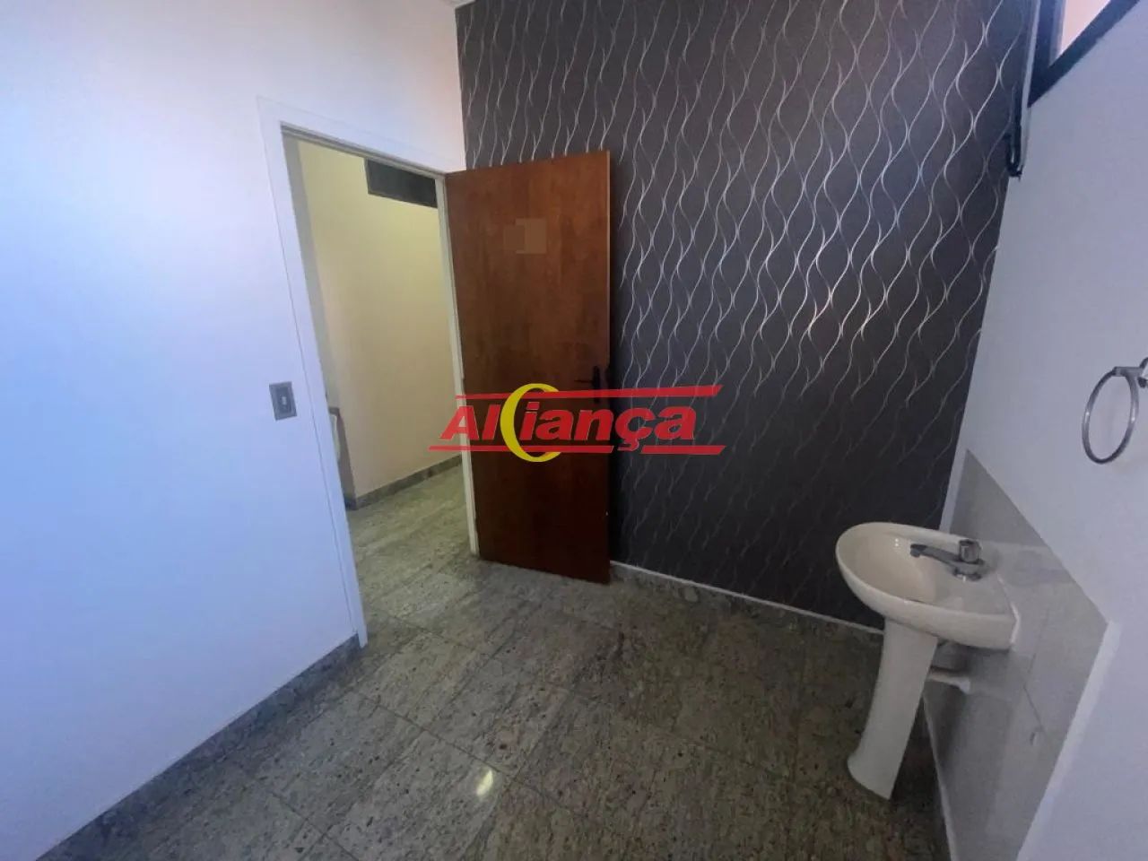 Sala para alugar, 15m² - Centro de Guarulhos /SP por R$1.100,00 - Foto 5