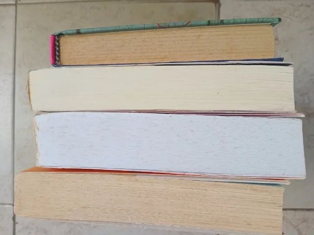 Lote 4 livros  - Foto 2