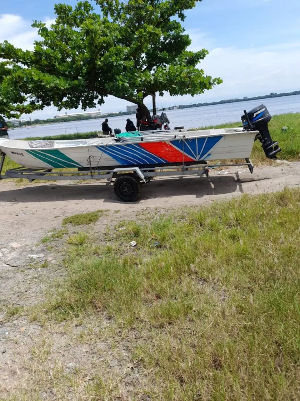 Barco em ótimo estado 