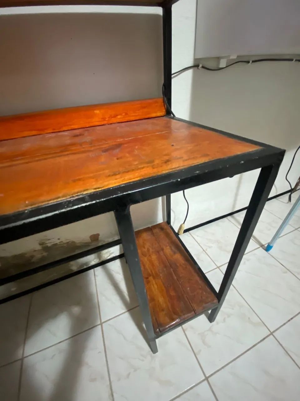 Escrivaninha em L 