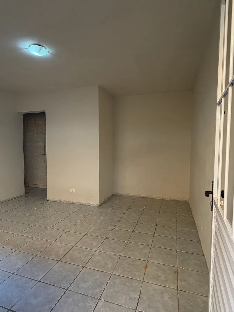 Apto Térreo em Linha do tiro 