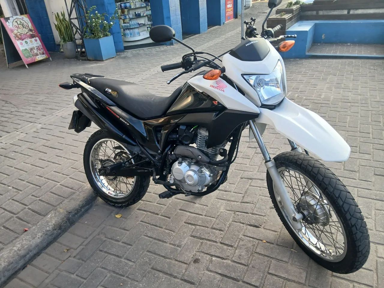 Bros 160