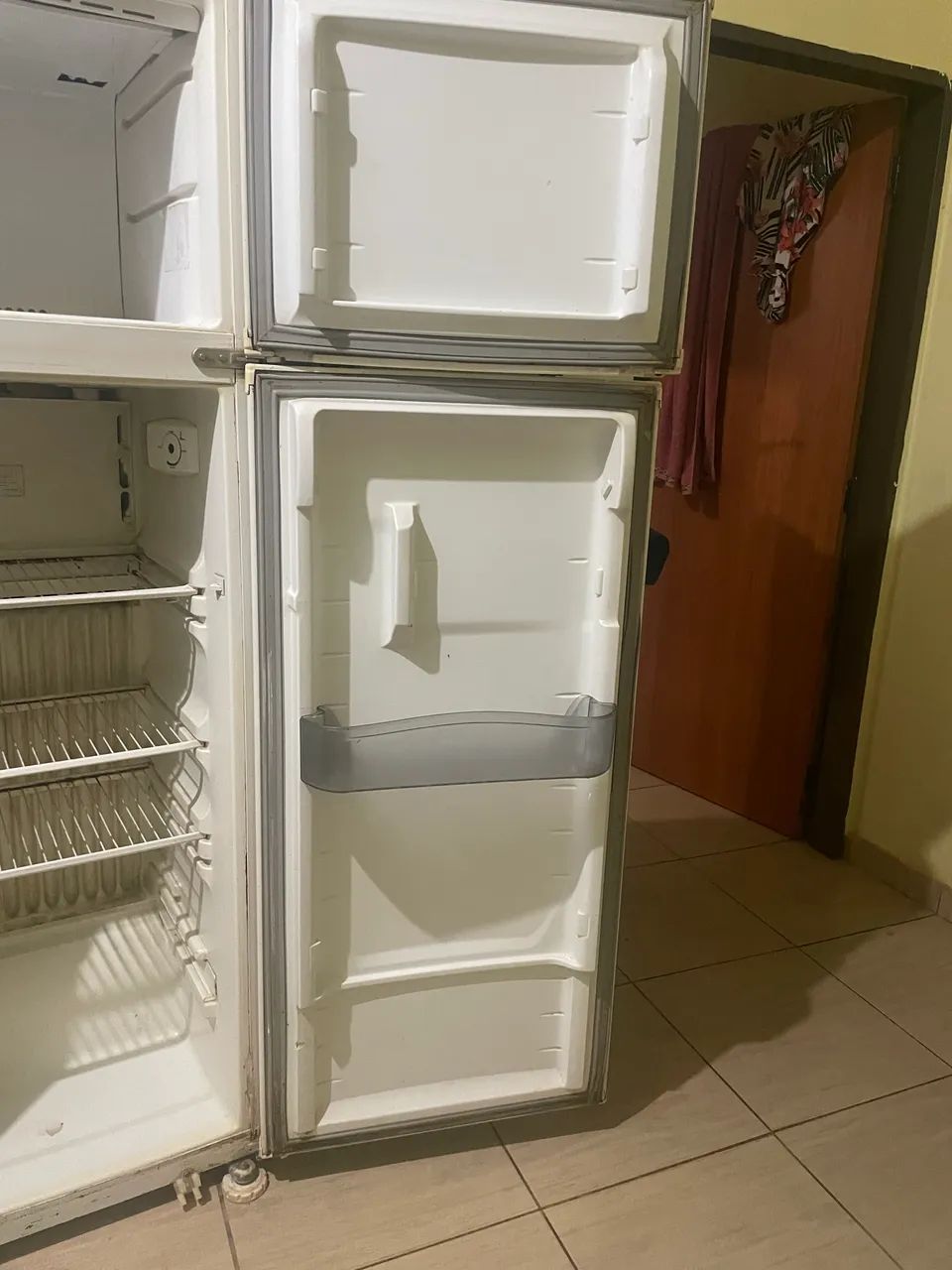 Geladeira com defeito 