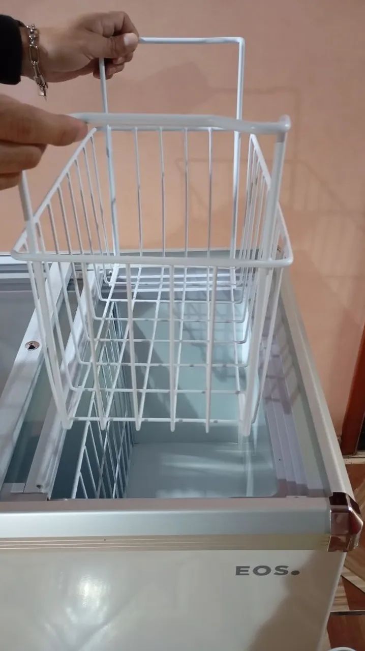 Freezer horizontal compacto expositor 138L  - Foto 4