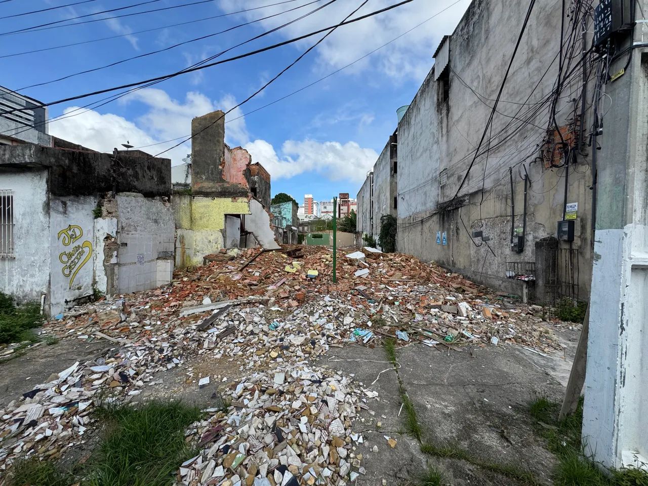 Vendo terreno Jurunas 750 mil