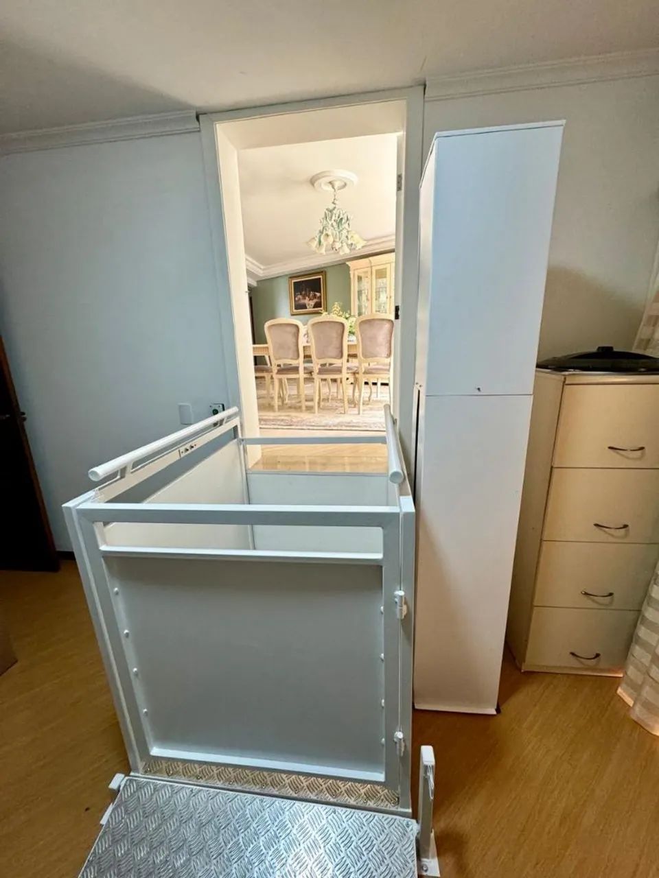 Plataforma para acessibilidade semi nova  
