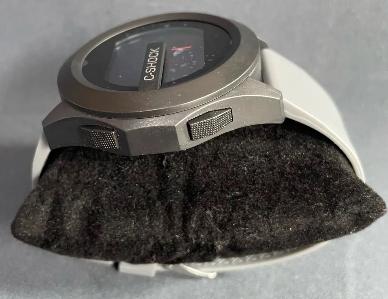 Relógio Digital Esportivo C-SHOCK - Cinza e Preto - Foto 3