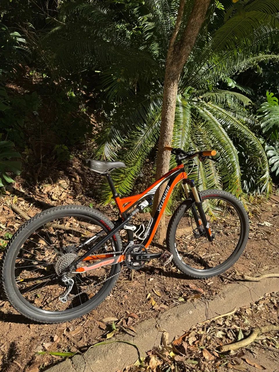 BICICLETA SPECIALIZED ARO 29 - Foto 2