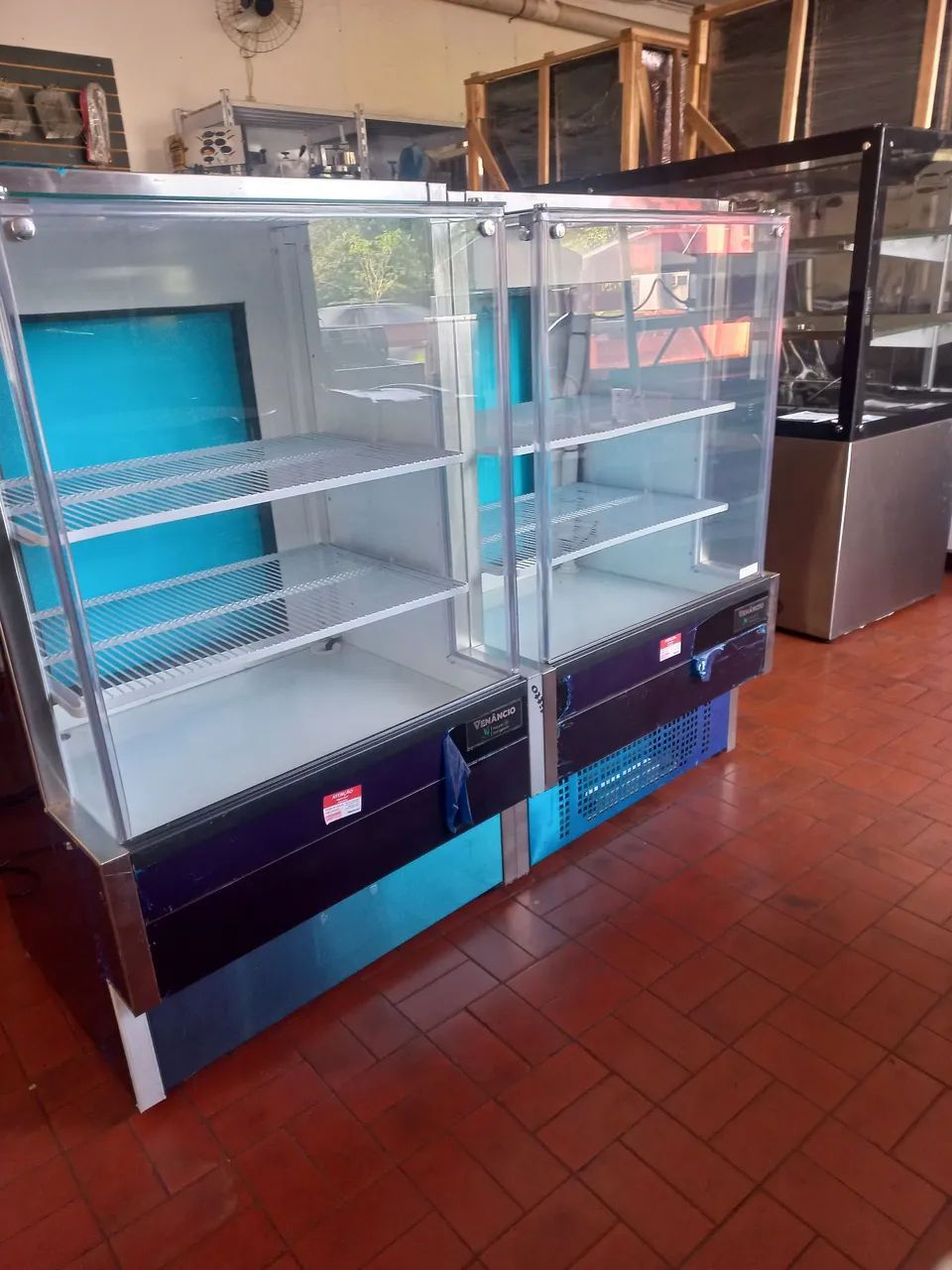 Vitrine refrigerada ar forcado - Foto 2