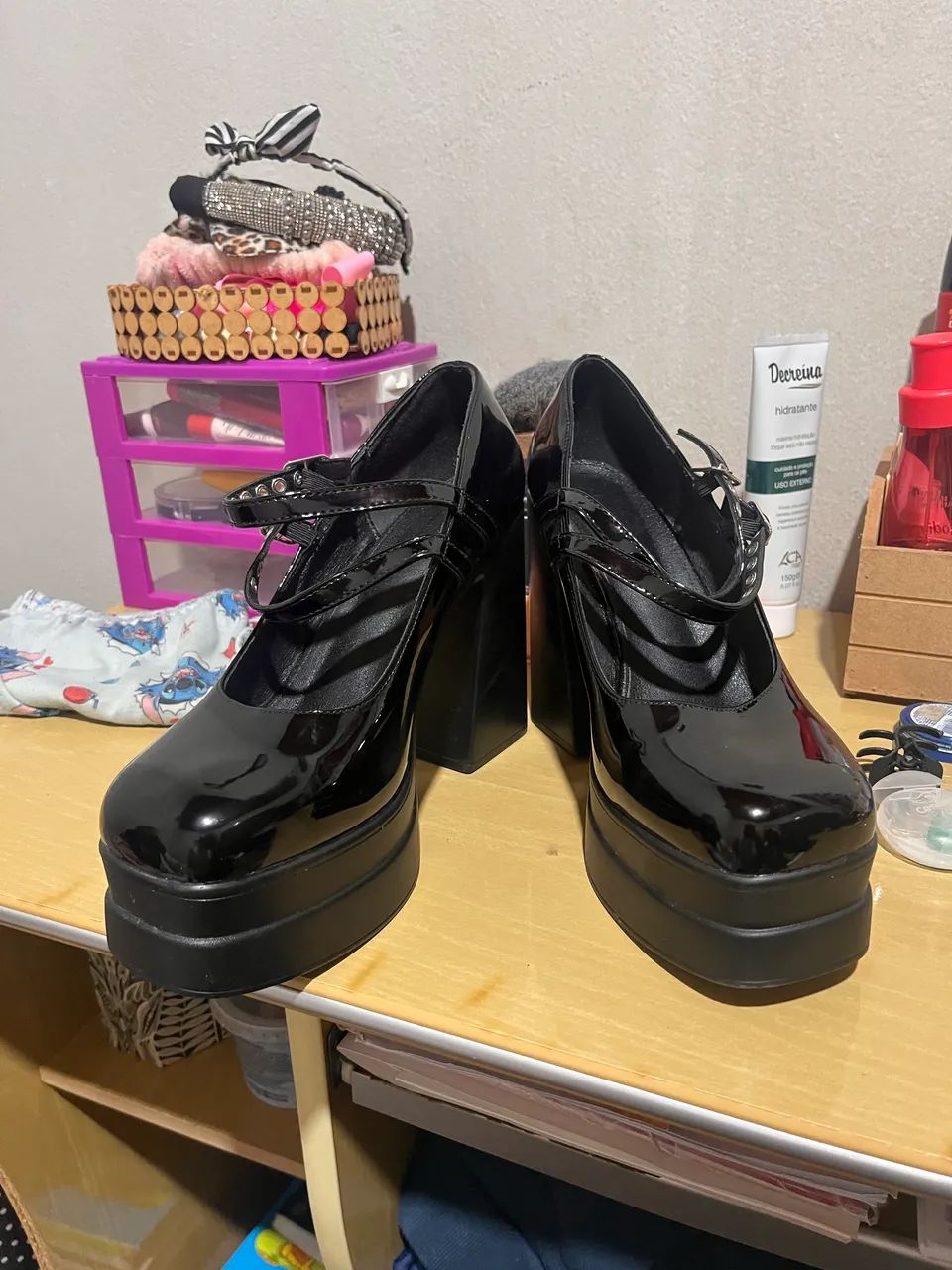 Sapatos salto alto 