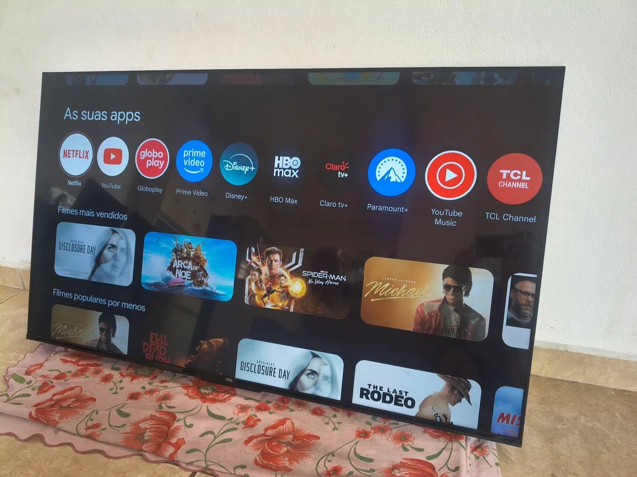 Vendo essa tv 50 polegadas smart 4K 