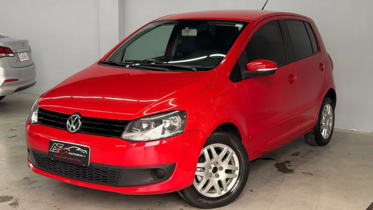 Volkswagen Fox Fox 1.0 Mi Total Flex 8V 5p 2013